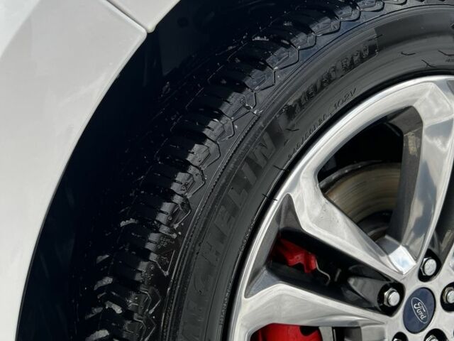 Білий Форд Едж, об'ємом двигуна 2.7 л та пробігом 214 тис. км за 17000 $, фото 10 на Automoto.ua