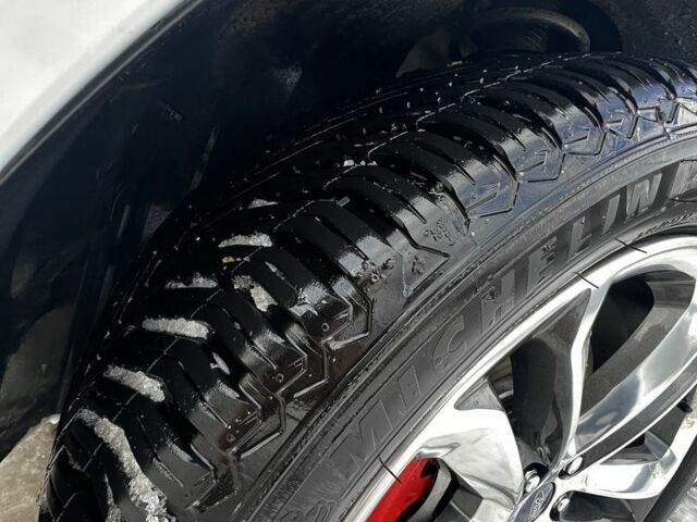 Білий Форд Едж, об'ємом двигуна 2.7 л та пробігом 214 тис. км за 17000 $, фото 12 на Automoto.ua