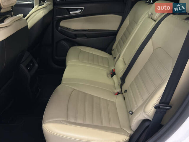 Форд Эдж 2015 в Николаеве на Automoto.ua Белый Форд Эдж, объемом двигателя 3.5 л и пробегом 82 тыс. км за 17499 $, фото 20 на Automoto.ua