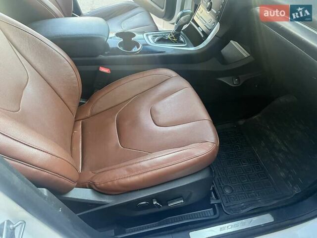 Белый Форд Эдж, объемом двигателя 2 л и пробегом 129 тыс. км за 16000 $, фото 15 на Automoto.ua