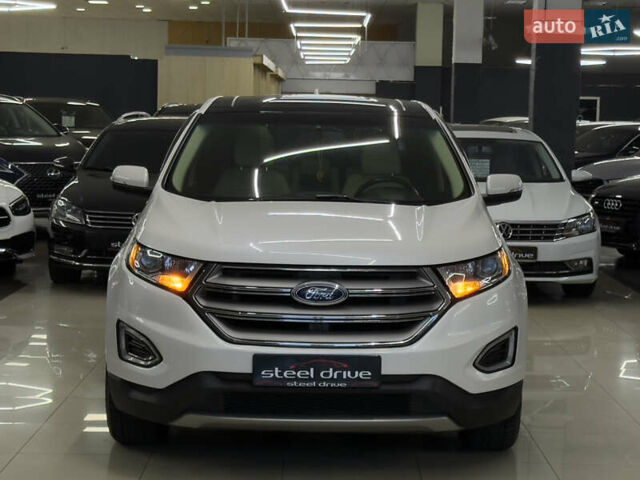 Форд Эдж 2015 в Николаеве на Automoto.ua Белый Форд Эдж, объемом двигателя 3.5 л и пробегом 82 тыс. км за 17499 $, фото 3 на Automoto.ua
