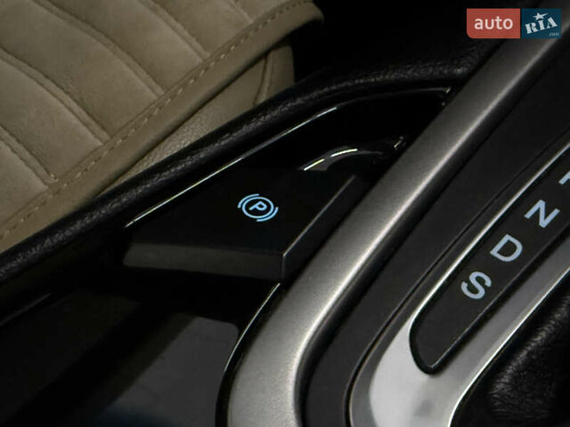 Форд Эдж 2015 в Николаеве на Automoto.ua Белый Форд Эдж, объемом двигателя 3.5 л и пробегом 82 тыс. км за 17499 $, фото 33 на Automoto.ua