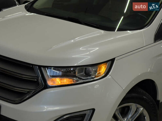Форд Эдж 2015 в Николаеве на Automoto.ua Белый Форд Эдж, объемом двигателя 3.5 л и пробегом 82 тыс. км за 17499 $, фото 2 на Automoto.ua