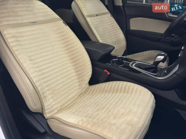 Форд Эдж 2015 в Николаеве на Automoto.ua Белый Форд Эдж, объемом двигателя 3.5 л и пробегом 82 тыс. км за 17499 $, фото 17 на Automoto.ua