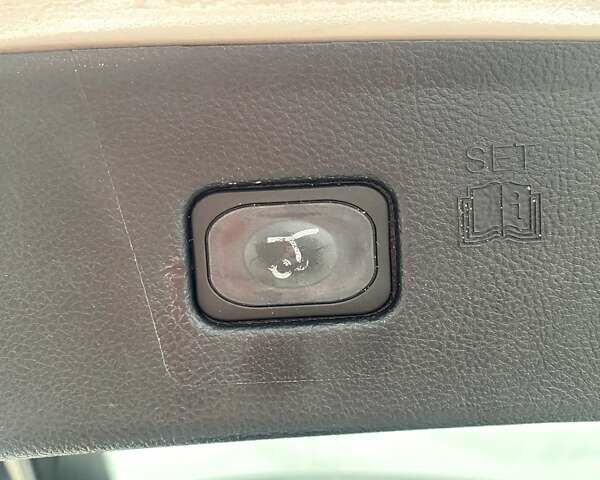 Белый Форд Эдж, объемом двигателя 2 л и пробегом 276 тыс. км за 12500 $, фото 23 на Automoto.ua