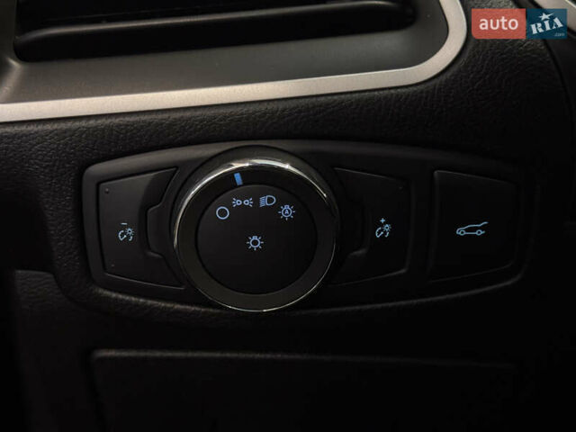 Форд Эдж 2015 в Николаеве на Automoto.ua Белый Форд Эдж, объемом двигателя 3.5 л и пробегом 82 тыс. км за 17499 $, фото 34 на Automoto.ua