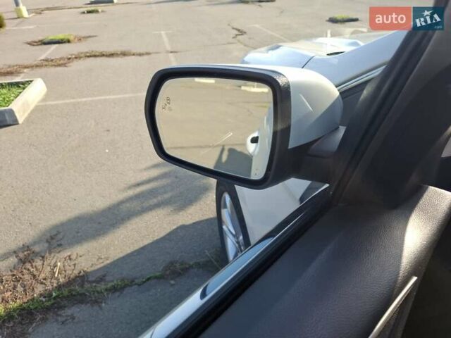 Белый Форд Эдж, объемом двигателя 2 л и пробегом 187 тыс. км за 16000 $, фото 5 на Automoto.ua