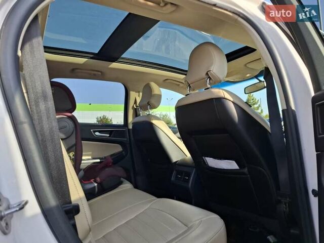 Белый Форд Эдж, объемом двигателя 2 л и пробегом 187 тыс. км за 16000 $, фото 7 на Automoto.ua