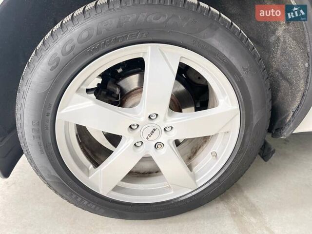 Белый Форд Эдж, объемом двигателя 2.72 л и пробегом 135 тыс. км за 22500 $, фото 3 на Automoto.ua
