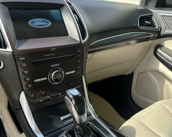 Белый Форд Эдж, объемом двигателя 3.5 л и пробегом 195 тыс. км за 15500 $, фото 18 на Automoto.ua