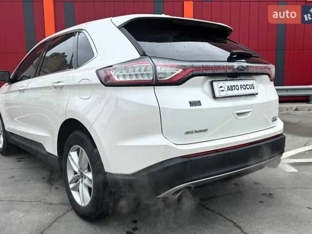 Білий Форд Едж, об'ємом двигуна 2 л та пробігом 201 тис. км за 15990 $, фото 5 на Automoto.ua
