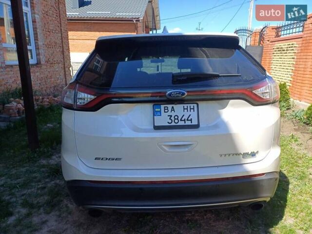 Білий Форд Едж, об'ємом двигуна 2 л та пробігом 199 тис. км за 18000 $, фото 4 на Automoto.ua