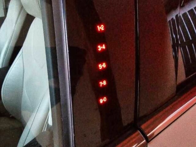 Белый Форд Эдж, объемом двигателя 2 л и пробегом 108 тыс. км за 9400 $, фото 8 на Automoto.ua