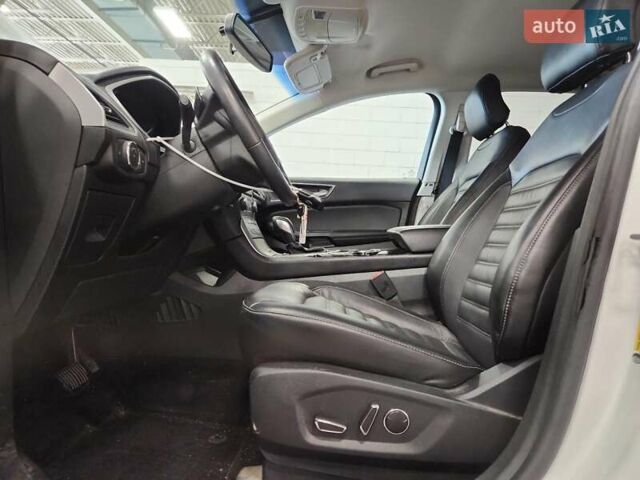 Форд Эдж 2016 в Львове на Automoto.ua Белый Форд Эдж, объемом двигателя 2 л и пробегом 75 тыс. км за 3000 $, фото 6 на Automoto.ua