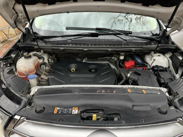 Белый Форд Эдж, объемом двигателя 2 л и пробегом 180 тыс. км за 13500 $, фото 7 на Automoto.ua