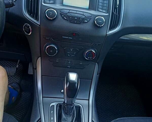 Белый Форд Эдж, объемом двигателя 2 л и пробегом 170 тыс. км за 14000 $, фото 3 на Automoto.ua