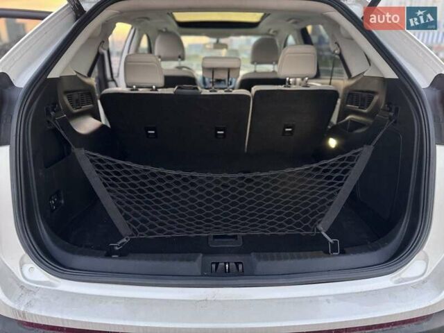 Белый Форд Эдж, объемом двигателя 2 л и пробегом 143 тыс. км за 17900 $, фото 22 на Automoto.ua