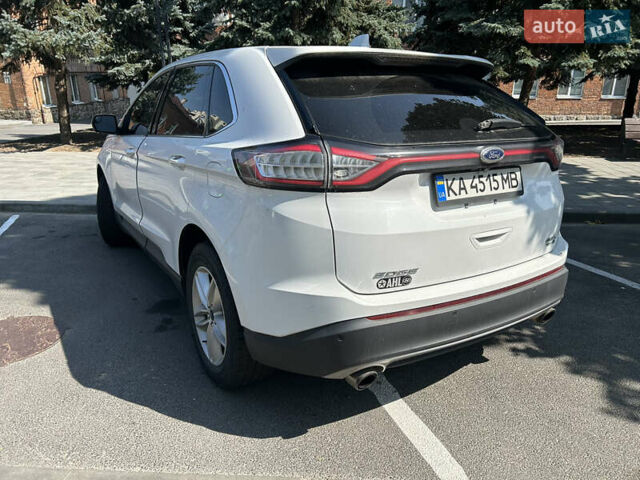 Белый Форд Эдж, объемом двигателя 2 л и пробегом 127 тыс. км за 15500 $, фото 6 на Automoto.ua