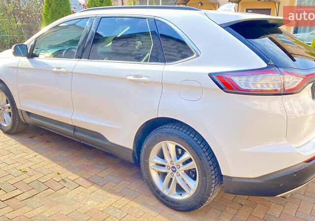 Белый Форд Эдж, объемом двигателя 2 л и пробегом 206 тыс. км за 16500 $, фото 2 на Automoto.ua