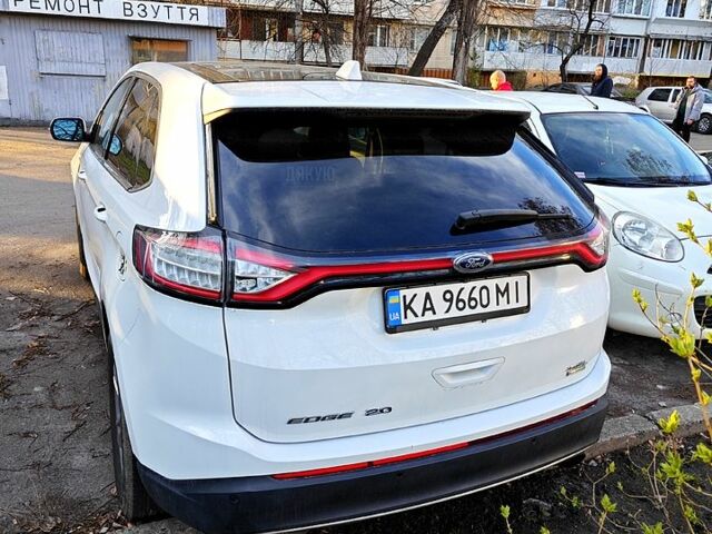 Білий Форд Едж, об'ємом двигуна 2 л та пробігом 137 тис. км за 14000 $, фото 2 на Automoto.ua