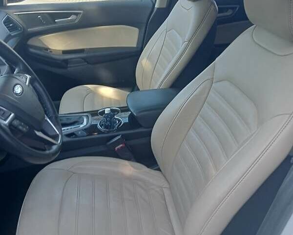 Белый Форд Эдж, объемом двигателя 2 л и пробегом 136 тыс. км за 15500 $, фото 23 на Automoto.ua