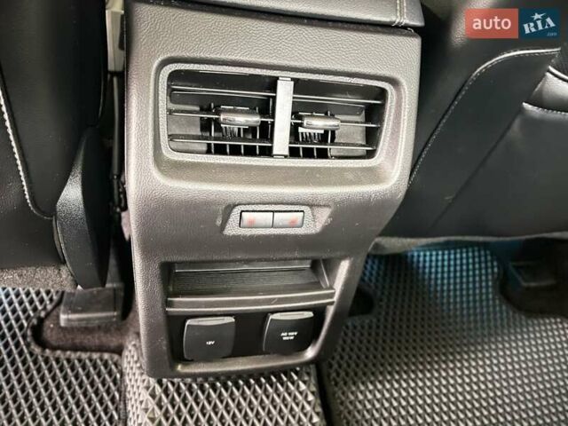 Белый Форд Эдж, объемом двигателя 2.72 л и пробегом 135 тыс. км за 22500 $, фото 13 на Automoto.ua