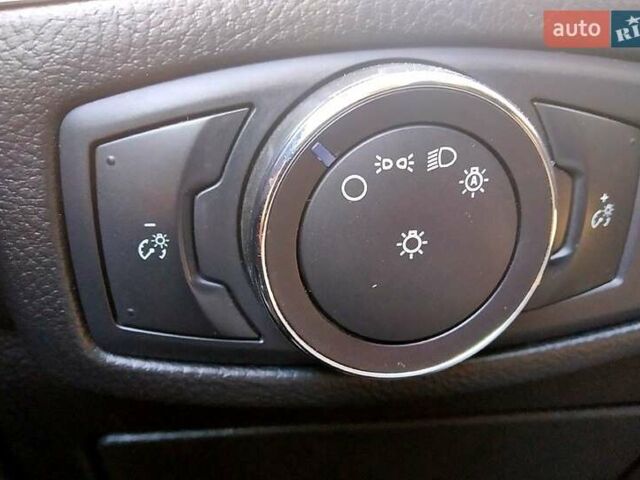 Белый Форд Эдж, объемом двигателя 2 л и пробегом 110 тыс. км за 16300 $, фото 14 на Automoto.ua
