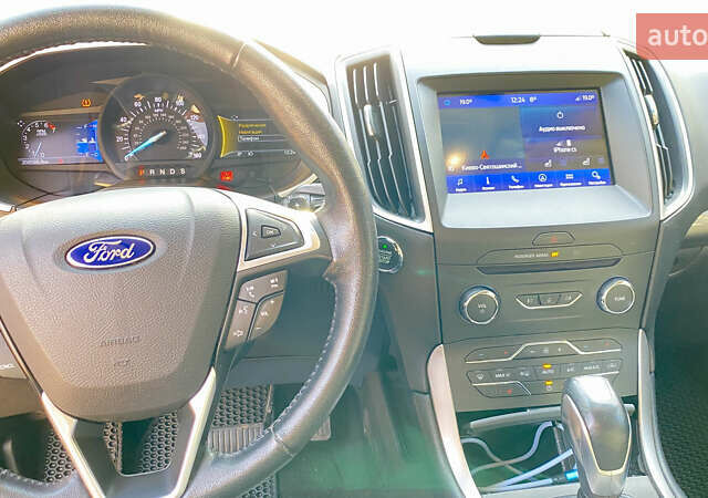 Белый Форд Эдж, объемом двигателя 2 л и пробегом 206 тыс. км за 16500 $, фото 7 на Automoto.ua