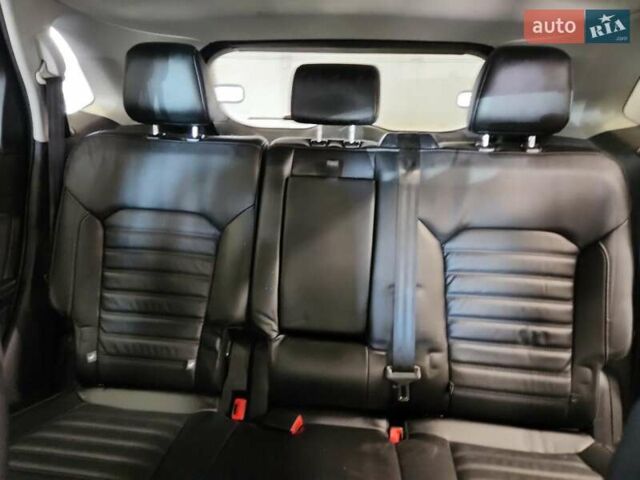 Форд Эдж 2016 в Львове на Automoto.ua Белый Форд Эдж, объемом двигателя 2 л и пробегом 75 тыс. км за 3000 $, фото 9 на Automoto.ua