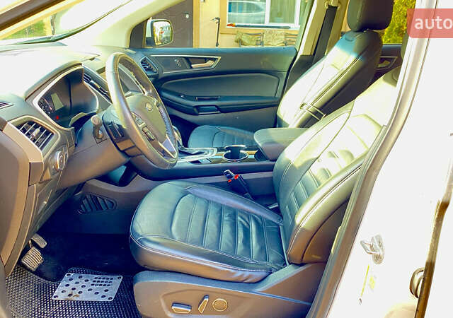 Белый Форд Эдж, объемом двигателя 2 л и пробегом 206 тыс. км за 16500 $, фото 6 на Automoto.ua