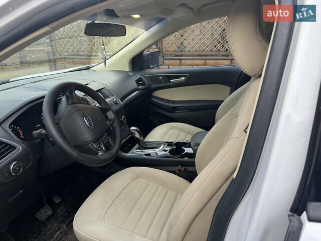 Белый Форд Эдж, объемом двигателя 2 л и пробегом 185 тыс. км за 12000 $, фото 2 на Automoto.ua