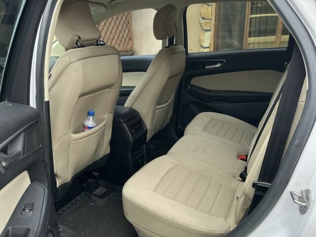 Белый Форд Эдж, объемом двигателя 2 л и пробегом 180 тыс. км за 13500 $, фото 5 на Automoto.ua