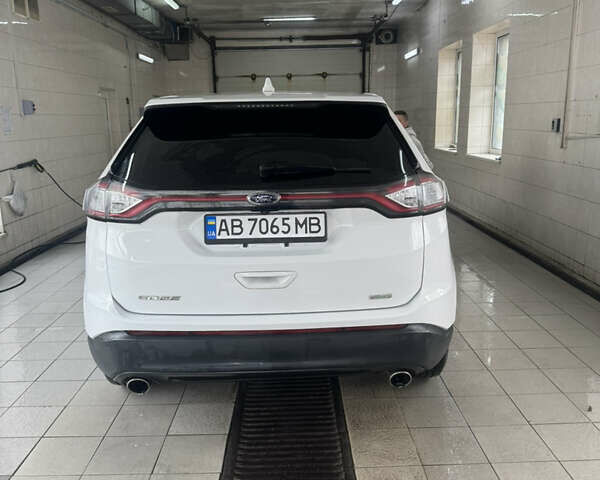 Білий Форд Едж, об'ємом двигуна 2 л та пробігом 81 тис. км за 14700 $, фото 3 на Automoto.ua