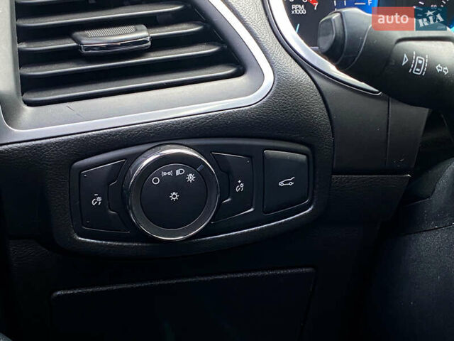 Білий Форд Едж, об'ємом двигуна 2.69 л та пробігом 96 тис. км за 15999 $, фото 32 на Automoto.ua