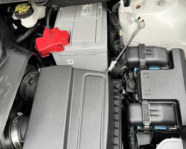 Білий Форд Едж, об'ємом двигуна 2.7 л та пробігом 207 тис. км за 16800 $, фото 31 на Automoto.ua