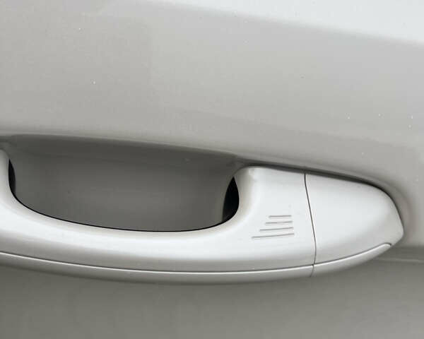 Білий Форд Едж, об'ємом двигуна 2.7 л та пробігом 207 тис. км за 16800 $, фото 24 на Automoto.ua