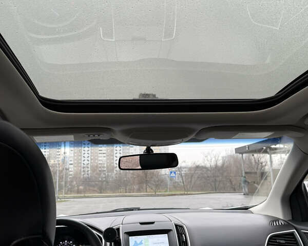 Белый Форд Эдж, объемом двигателя 3.5 л и пробегом 142 тыс. км за 18900 $, фото 14 на Automoto.ua