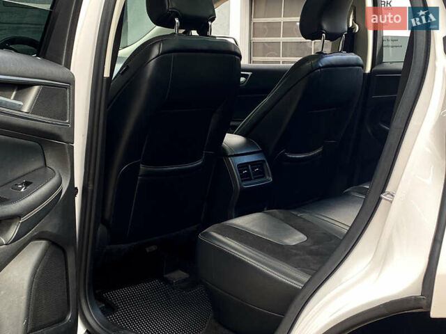 Білий Форд Едж, об'ємом двигуна 2.69 л та пробігом 96 тис. км за 15999 $, фото 19 на Automoto.ua