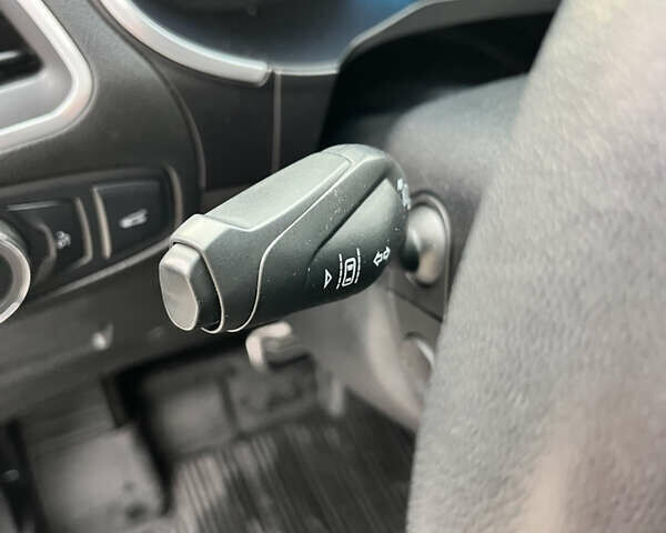 Білий Форд Едж, об'ємом двигуна 2.7 л та пробігом 207 тис. км за 16800 $, фото 22 на Automoto.ua