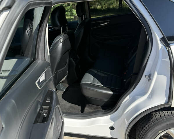 Білий Форд Едж, об'ємом двигуна 2 л та пробігом 143 тис. км за 14700 $, фото 8 на Automoto.ua