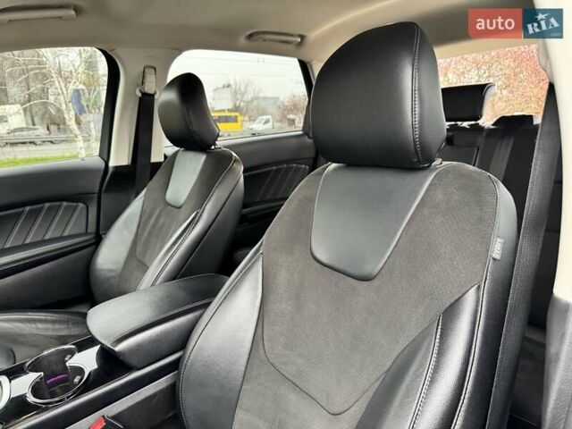 Белый Форд Эдж, объемом двигателя 2.72 л и пробегом 103 тыс. км за 17400 $, фото 28 на Automoto.ua