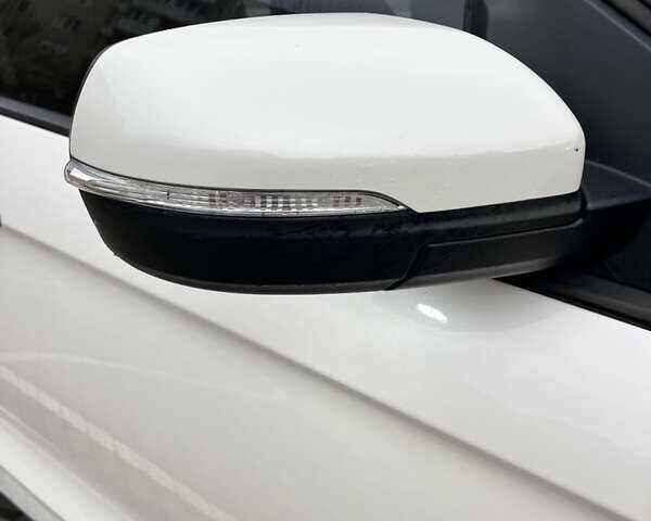 Білий Форд Едж, об'ємом двигуна 2.7 л та пробігом 207 тис. км за 16800 $, фото 5 на Automoto.ua