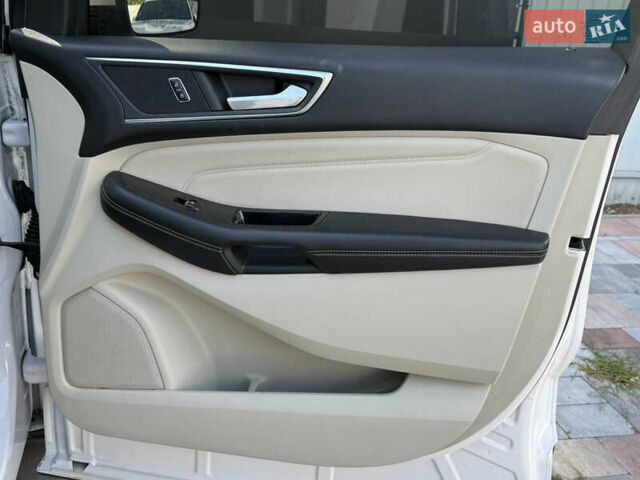Білий Форд Едж, об'ємом двигуна 2 л та пробігом 163 тис. км за 20300 $, фото 17 на Automoto.ua