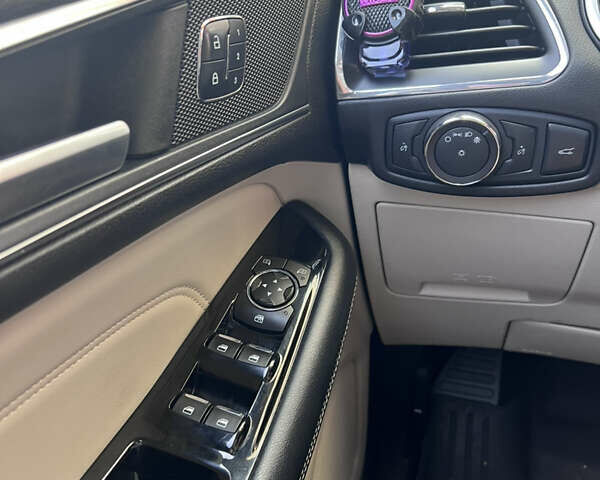 Белый Форд Эдж, объемом двигателя 2 л и пробегом 160 тыс. км за 18000 $, фото 16 на Automoto.ua