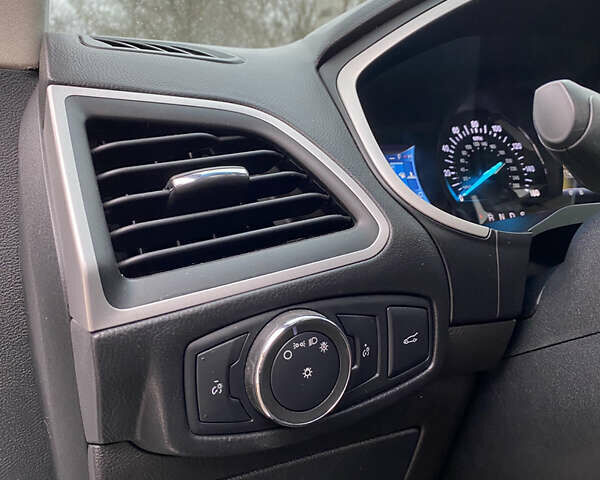 Белый Форд Эдж, объемом двигателя 3.5 л и пробегом 158 тыс. км за 18500 $, фото 23 на Automoto.ua