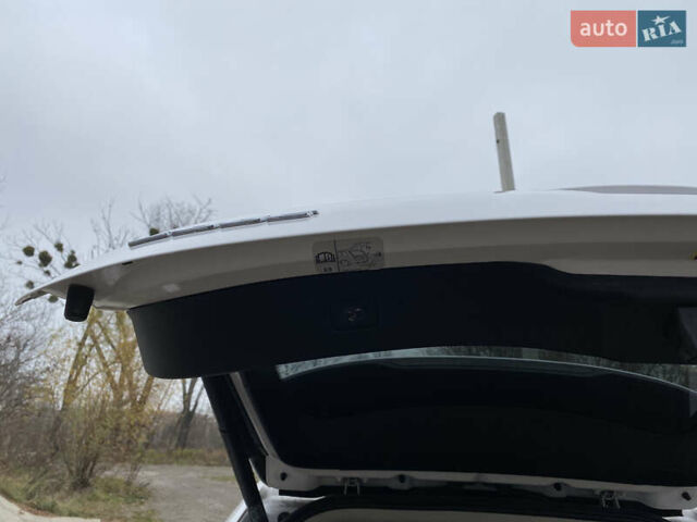 Белый Форд Эдж, объемом двигателя 3.5 л и пробегом 158 тыс. км за 18500 $, фото 28 на Automoto.ua