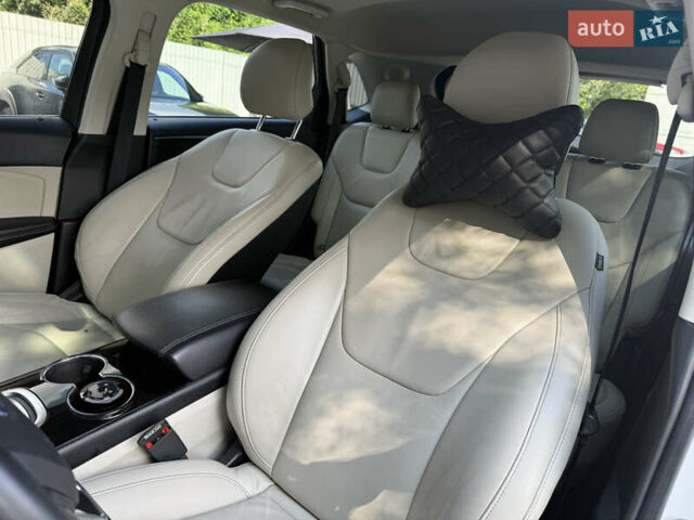 Білий Форд Едж, об'ємом двигуна 2 л та пробігом 163 тис. км за 20300 $, фото 13 на Automoto.ua