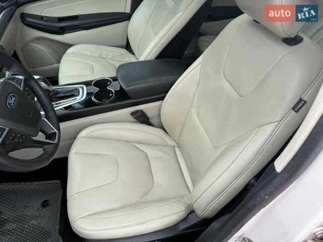 Білий Форд Едж, об'ємом двигуна 3.5 л та пробігом 66 тис. км за 17500 $, фото 7 на Automoto.ua