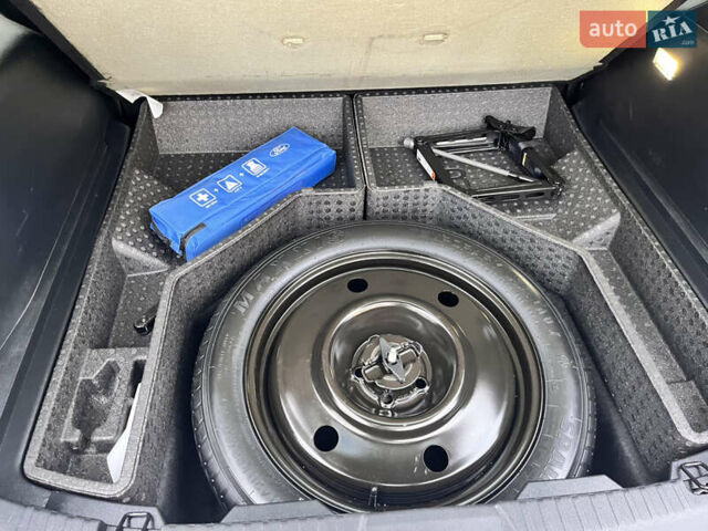 Білий Форд Едж, об'ємом двигуна 2.7 л та пробігом 207 тис. км за 16800 $, фото 36 на Automoto.ua