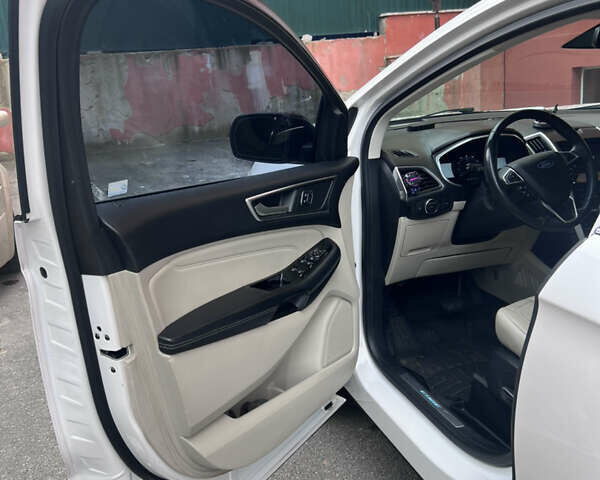 Белый Форд Эдж, объемом двигателя 2 л и пробегом 160 тыс. км за 18000 $, фото 12 на Automoto.ua